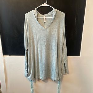 18/20 Lane Bryant Livi Active Hoodie with Ribbon Sides